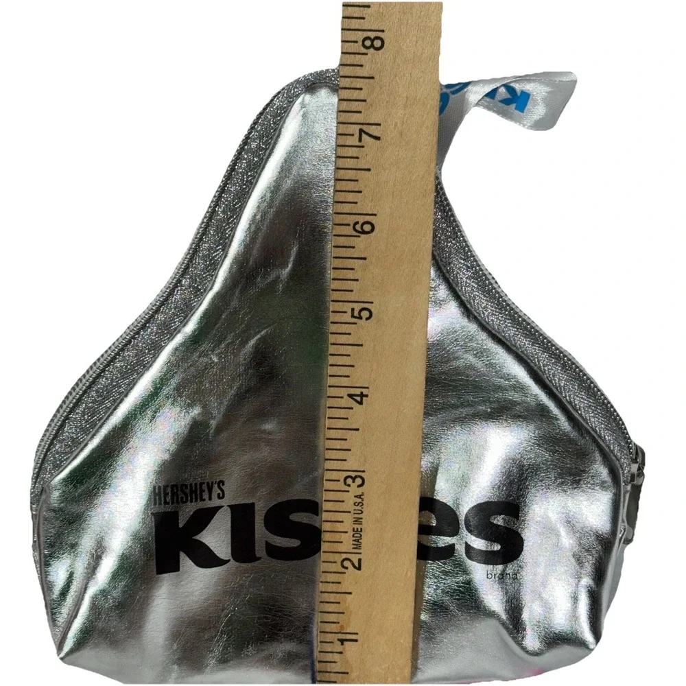 Hershey's Kisses and Reese's Peanut Butter Cup Pouch Set of 2‎